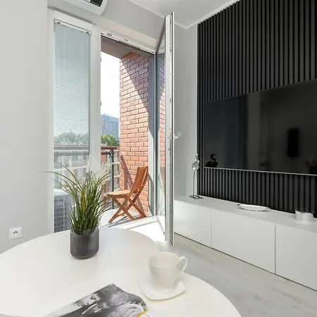 Apartment Bastion Walowa With Parking By Renters Prestige *
