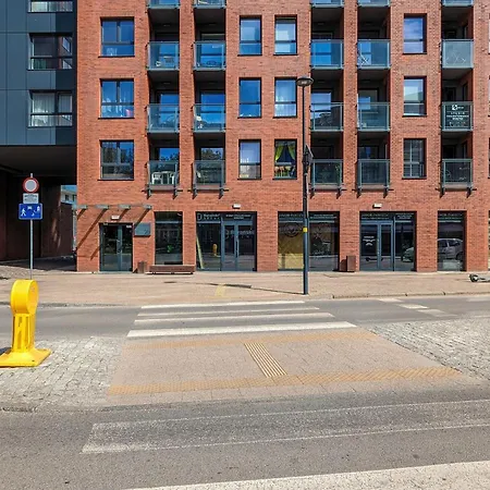 Bastion Walowa With Parking By Renters Prestige Apartment